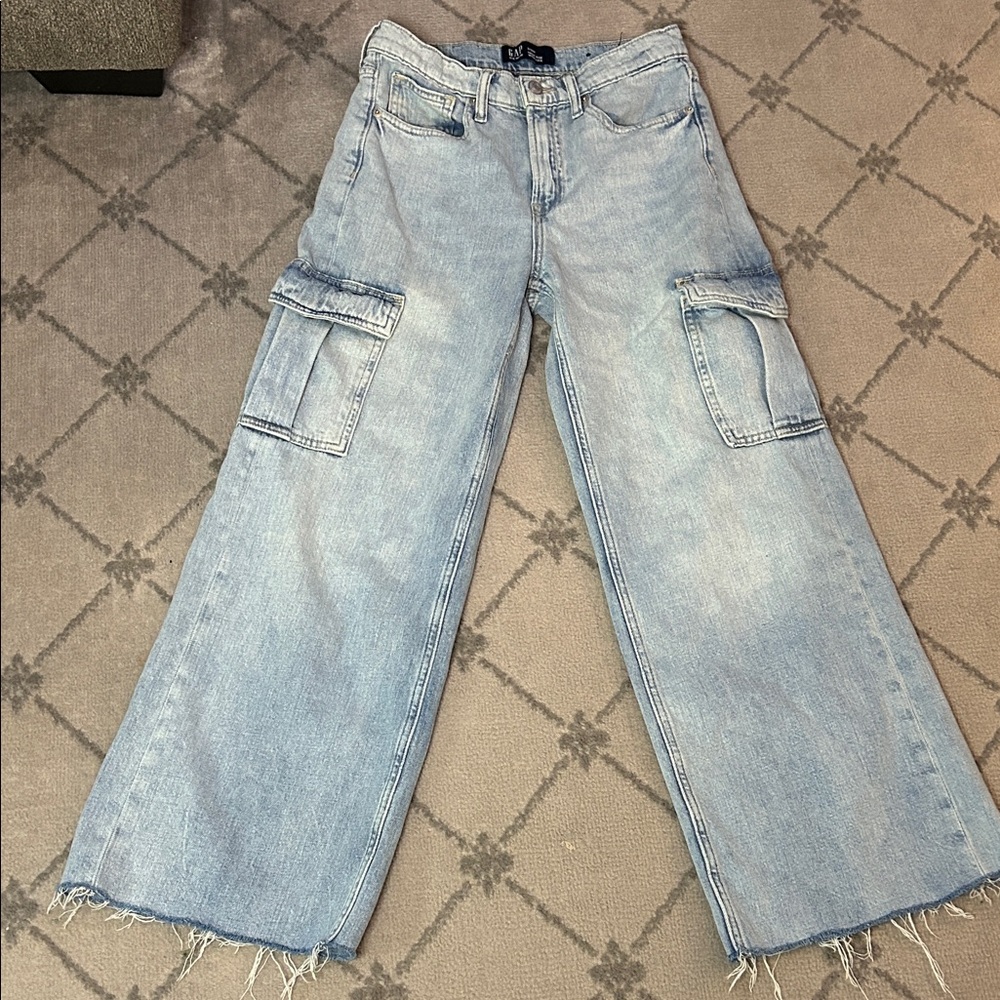 GAP Denim High Rise Wide-Leg Cargo Jeans
